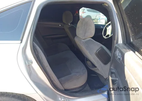 2011 Chevrolet Impala Ls z USA, uszkodzony, nr VIN 2G1WF5EK8B1255057